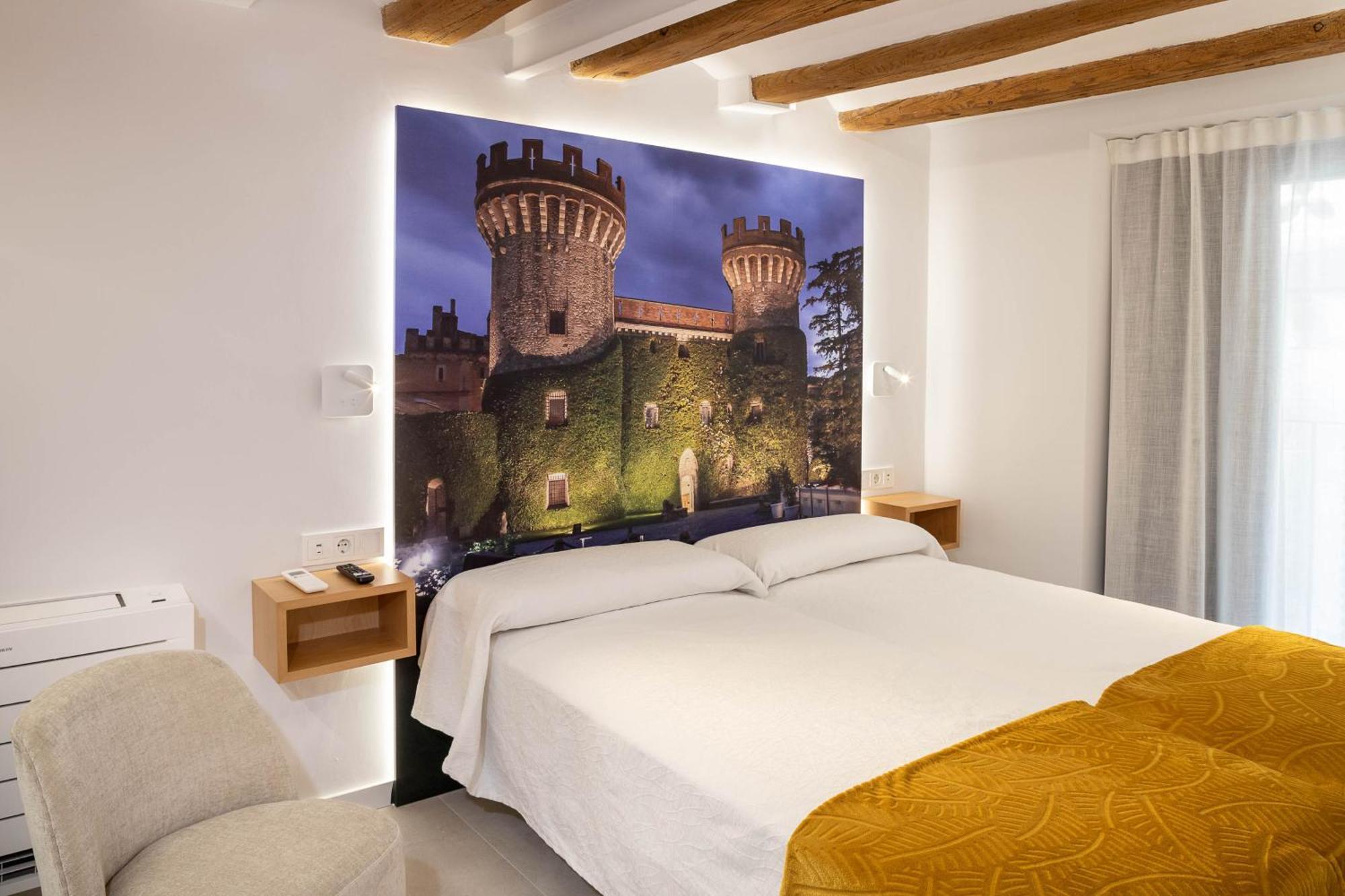 C&C Apartments Figueres  Exterior photo