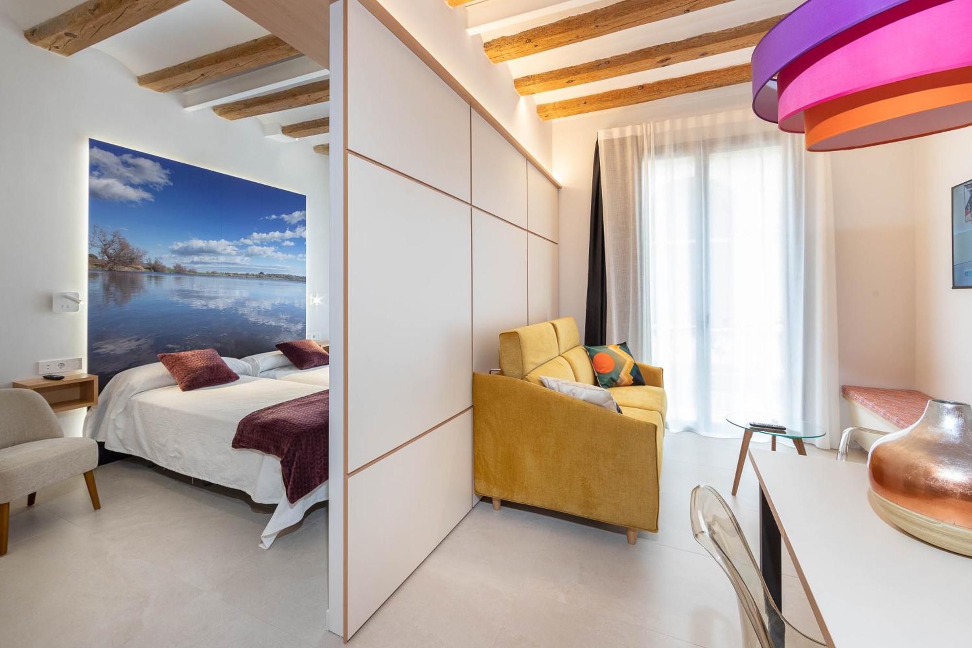 C&C Apartments Figueres  Exterior photo